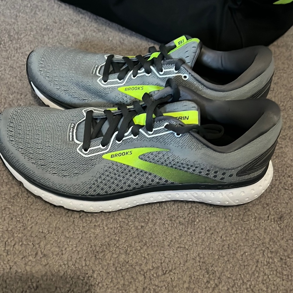 Brooks glycerin 18 men’s shoes